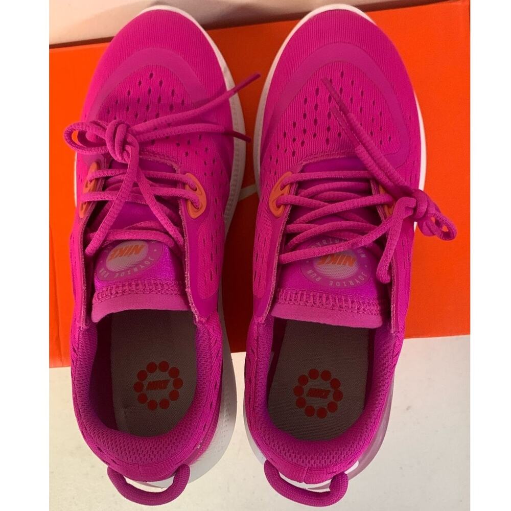 NIKE WOMENS SIZE 5.5 JOYRIDE DUAL RUN RUNNING SHOES, PINK - Picture 6 of 9